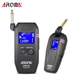 Receivers AROMA Guitar Wireless Audio Transmission System Transmitter Receiver 6.35mm Plug LCD Display Built-in Battery for Electric Guita 230922