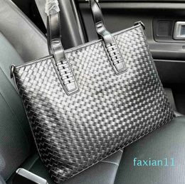 High Capacity Tote Bags Men Handbag Fine Weave Leather Designer Crossbody Male Briefcase