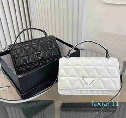 Handbag Shoulder Bags PD Womens Designer Bag Elegant And Fashionable Crossbody Bags Versatile Diamond Lattice Tote Bag Wallet