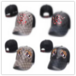 2023 Classic top quality peaked caps snake tiger bee luxurys mens womens designers cat canvas men baseball fashion women sun hat h3235