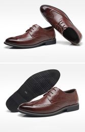 Men's Classic Retro Genuine Leather Brogue Shoes Mens Lace-Up Dress Business Office Flats Men Wedding Party Oxfords For Boys Party Boots