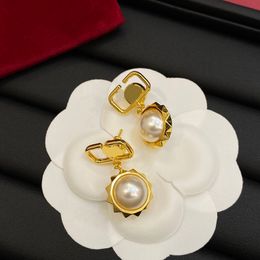 Fashion Luxury Pearl Earrings Designer 18K Gold Plated 925 Silver Earrings Women Wedding designers Earring Jewelry CHD2309236-6 elsaky