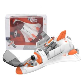 Diecast Model Acousto Optic Spray Space Rocket Toy Spaceship Astronaut Shuttle Station Aviation Education Toys Kids Gift 230922