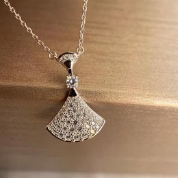 brand luxury skirt designer necklaces for women 18K gold love heart pink shining crystal diamond pendant clovers necklace choker c324w