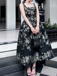 Basic Casual Dresses 2024 New Fashion Runway Style Sexy Spaghetti Strap Summer Dress For Women Vintage Black Gold Jacquard Long Dress Vestidos