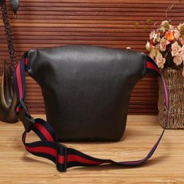 New Designer Waist Bags Mens Fashion Luxurious Belt Bags Card Holder Casual Business Travelling Women Chest bag284m