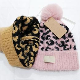 Fashion Knitted Beanie For Woman Designer Leopard Print Flanging Beanies Lady Warm Winter Pom Pom Hat 5 Color