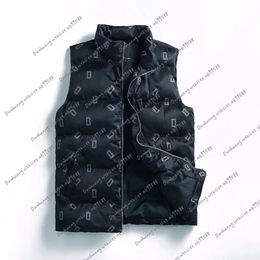 Men's Tank Top Down Coat Letter Printing Windproof, Waterproof, Warm and Comfortable Black and White Brand Windbreaker Style Classic Embroidery Pattern Sleeveless