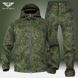 Men's Tracksuits Camo Military Fleece Warm Sets Men Winter Windproof Waterproof Shark Skin Soft Shell Tactical Jacket Army Cargo Pant 2 Piece Set 230923