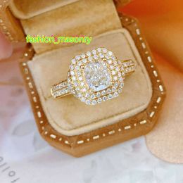 Pendant Necklaces 18K Solid Real Gold 1.0ct Natural Moissanite Ring Women Latest Fashion Exquisite Luxury Bling Cluster Diamond Wedding Ring
