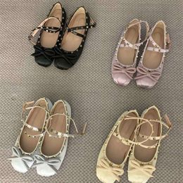 Valentine with Ballet ballerinas flats toneontone Satin studs Riveted Silk Flat Bottom Riveted Ballet Shoes Female Outwear Shallow Bow Princess Shoes s