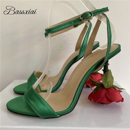 Slippers Individual Rose Strange Heel Modern Sandal Luxury Satin One Strap Sexy Open Toe Party Shoes For Girls Summer 230925