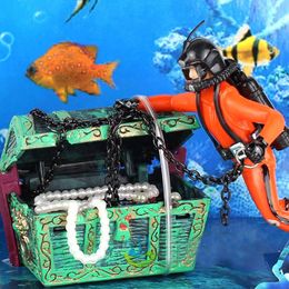 Aquariums 1pcs Unique Design Treasure Hunter Diver Action Figure Fish Tank Ornament Landscape Aquarium Decoration Accessories 230925