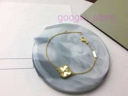 2023 Luxury Van Clover Designer Bracelet Pearl 4 Pieces 18k Gold Necklace Earrings Diamond Wedding Laser Brand Charm4965