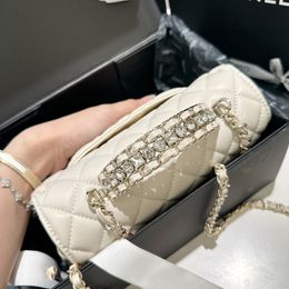 Stylish Womens Shoulder Bag Diamond Handle Luxury Handbag Leather Diamond Cheque Silver Hardware Metal Cross Body Bag Chain Bags Designer Purse Makeup Sacoche 22cm