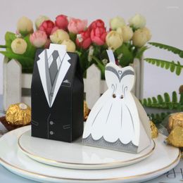 Gift Wrap 100Pcs Bride Dress And Groom Tuxedo Candy Favor Boxes For Wedding Decorations Guests Party Shower Box