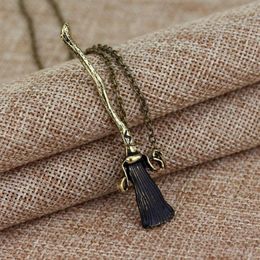 RJ Fashion HP Thunderbolt Flying Broom Metal Necklaces Antique Bronze Plated Witch Wizard Magic Broom Necklace Man Woman Choker331A