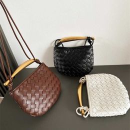 Venetasbottegas Sardine Handbag Leather Woven 2023 Summer Small Bag Hand Carry Cross Body Dumpling Bun Head Layer Cowhide Cy