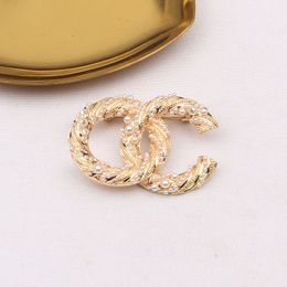 Men Women Sweater Suit Collar Pin Brooches Fashion Designer Brand Double Letter Brooche High Quality Gold Plated Wedding Clothing