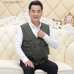 Men's Vests Autumn Winter Men Multi Function Pocket Vests Beige Army Green Thick Quilted Waistcoat V-Neck Herringbone Gilet Male Daily Wear L230925