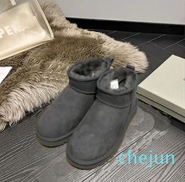 Women Winter Ultra Mini Boot Designer Australian Platform for Men Real Leather Warm Ankle Fur Booties Luxurious Shoe Women's Snow Boots