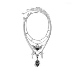 Chains 5Pcs Love Heart Wing Hip Hop Necklace Ladies Ins Niche Design Clavicle Chain Sword-shaped Cool Simple Jewelry