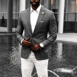 Men's Suits Grey Mens Slim Fit 2 Pcs Casual Groomsmen Wedding Tuxedos Notch Lapel African Fashion Jacket With White Pants 2023