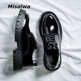 Sapatos de vestido Misalwa Mid Heel Men Oxford Shoes Patent Leather British Men's Office Shoes Men Dress Shoes Formal Lace-up Black Shoes 230925