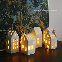 Decorative Objects Figurines Scandinavian Style Small House Candle Holder Ceramic Hollowed Out Architectural Wax Holder Pure White Home Accessories Lamp 230925