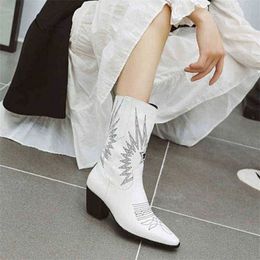 Boot Women Western Boots Autumn Winter Leather Embroidery Pointed Toe Wedge Heels Show Thin Fashion Womens 1211