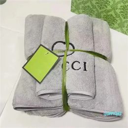 Towel 2023- Designer Bath Set Coral Velvet Fashion Towels Face Unisex Men Womens Wash Cloths