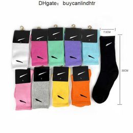 Colour Fashion Brand Men's Cotton Socks New Style White Leisure Men Women Soft Breathable Summer Winter for Male Sockes