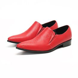 Zapatos Plus Size Designer Classic Red Pointed Toe Cow Leather Men Party Wedding Shoes Man Formal Business Slip on Dress Shoes