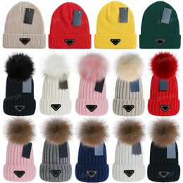Beanie Cap Mens Designer Bucket Hats New Fashion Women Ladies Warm Winter Beanies Large Faux Fur Pom Poms Bobble Hat Outdoor Black252G