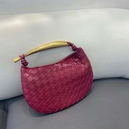 Purse Perfect Bags Style Heavy Veneeta Totes Evening Bag Winter 2023 Cowhide Woven Sardine Gold Handle Metal Handbags Tote Autumn Gyse