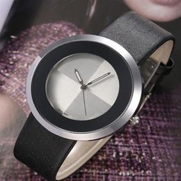 2021 women quartz watch low good quality womens watches leather strap ladies wristwatch antique woman business clock249q