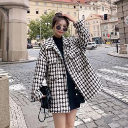 Women's Wool Women's Winter Jacket Classic Black White Plaid Straight Long-sleeved Single-breasted Small Fragrant Wind Woollen Coat