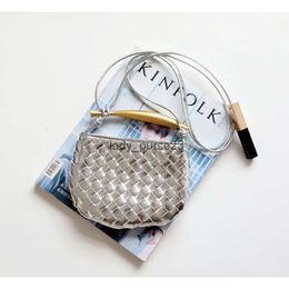 Metal 2023 Sardine Lady Purse Niche Cassette Handbag Bvbag Woven Designer New Cowhide Bag Design Classic Mini Bags Veneeta 8aet