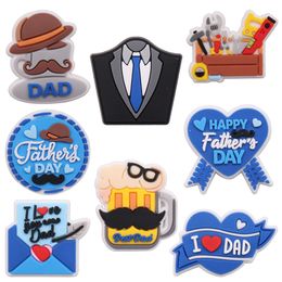 Wholesale 100Pcs PVC Happy Father's Day I Love You Beer Heart Dad Suit Garden Shoe Buckle Boys Girls Accessories For Backpack Charms Button Clog