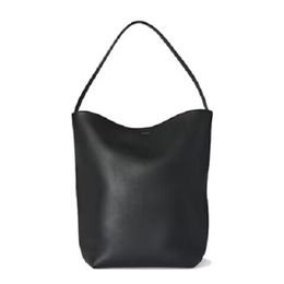 2023 Einkaufstasche The / Row Bucket Bag Große Kapazität Einzelschulter Tragbare Handtasche aus echtem Leder Vielseitige Handtasche Designer The Row SJ
