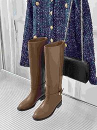 Luxury designer designs brand boots, the latest super cool equestrian boots can be worn all year round, with calf leather on the boot surface