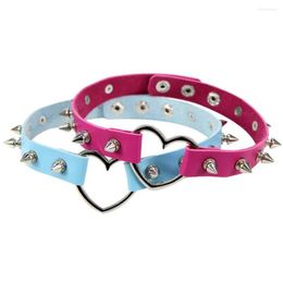 Choker Leather Collar Necklace Fashion Adjustable Peach Heart Neck Chain Punk Rivet Pendant Necklaces Women