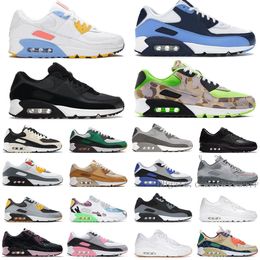 Designer Mens MAX 90 Sports Shoes Triple White Black Gum Red 90s Womens Smoke Grey Polka Dot Infrared Total Laser Blue Hyper Grape Royal Camo Trainer Sneakers