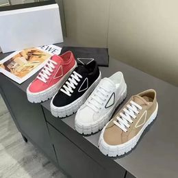 Designer Sneakers Gabardine Nylon Casual Shoes Brand Wheel Trainers Luxury Canvas Sneaker Fashion Platform Solid Heighten Shoe With Box 0111