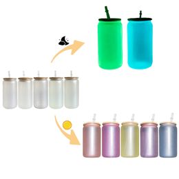 Light sensitive glow in dark 5 colors mixed Borosilicate 16oz blank sublimation UV color change glass can with clear plastic straw and bamboo lid suitable for vinyl
