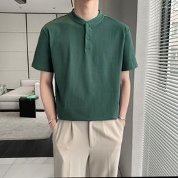 Мужские футболки, мужские футболки с короткими рукавами и воротником, однотонная винтажная летняя одежда в английском стиле, повседневные топы стандартной посадки, мужские футболки