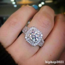 Womens Wedding Rings Fashion Silver Square Gemstone Engagement Rings Jewelry Simulated Diamond Ring212T