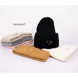 Caps Colour pradda Winter Comfortable prad Woman Knitted Warm Hat Bucket Hat Beanie Warmth 6 Fashion High Quality Street Man WR1G