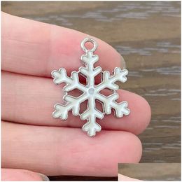 Charms 50Pcs 20Mm X 26Mm White Snowflake Pendants Charm For Necklaces Earrings Bracelet Keychains Diy Making Jewelry Wholesale Drop De Dhtd1