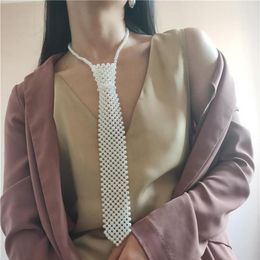 Neck Ties Elegant Pearl Tie Women's Necktie Heavy Beaded Scarf Decorative Collar Hollow Fake Female Fashion Wedding Accessori239C